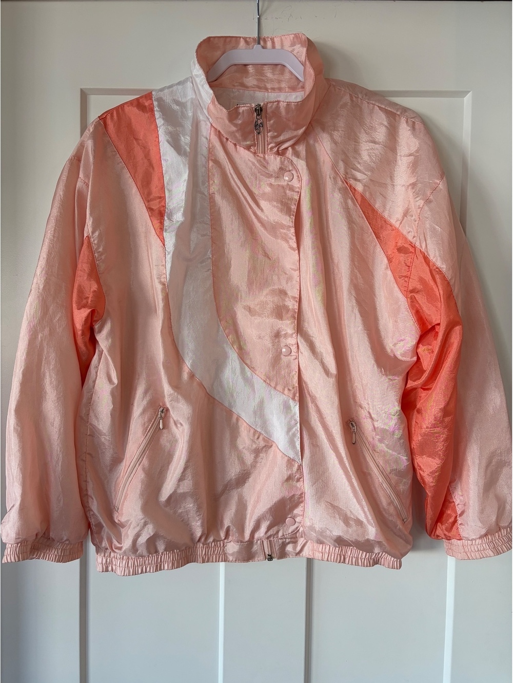 Vintage Lavon by Cheerful Corp Colorblock Satin Jacket โ Peach/Cream/Orange, S